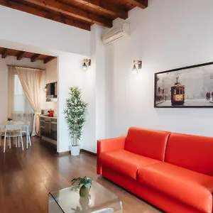 Charming Brera - Madonnina Apartment